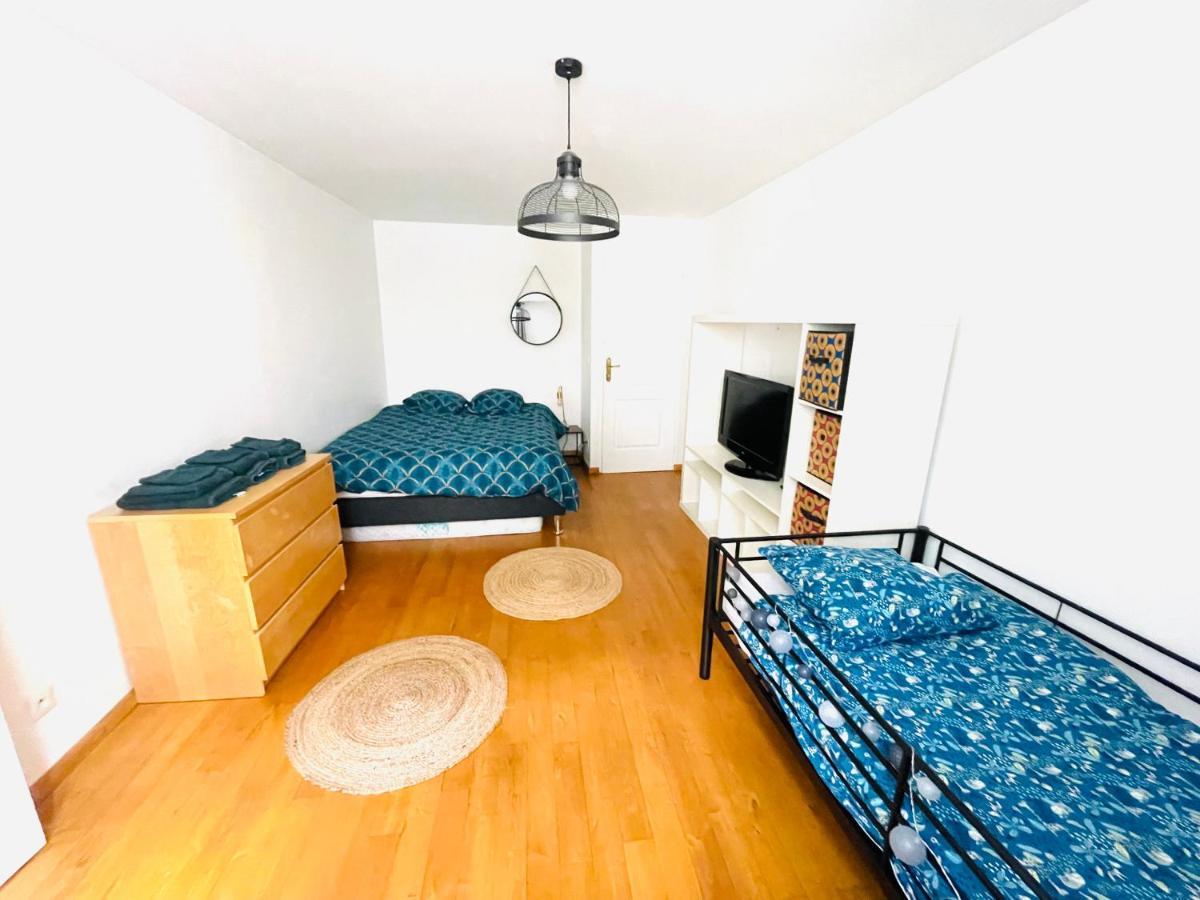 Appartement Le Confidentiel - Terrasse Et Garage Prive à Nîmes Extérieur photo
